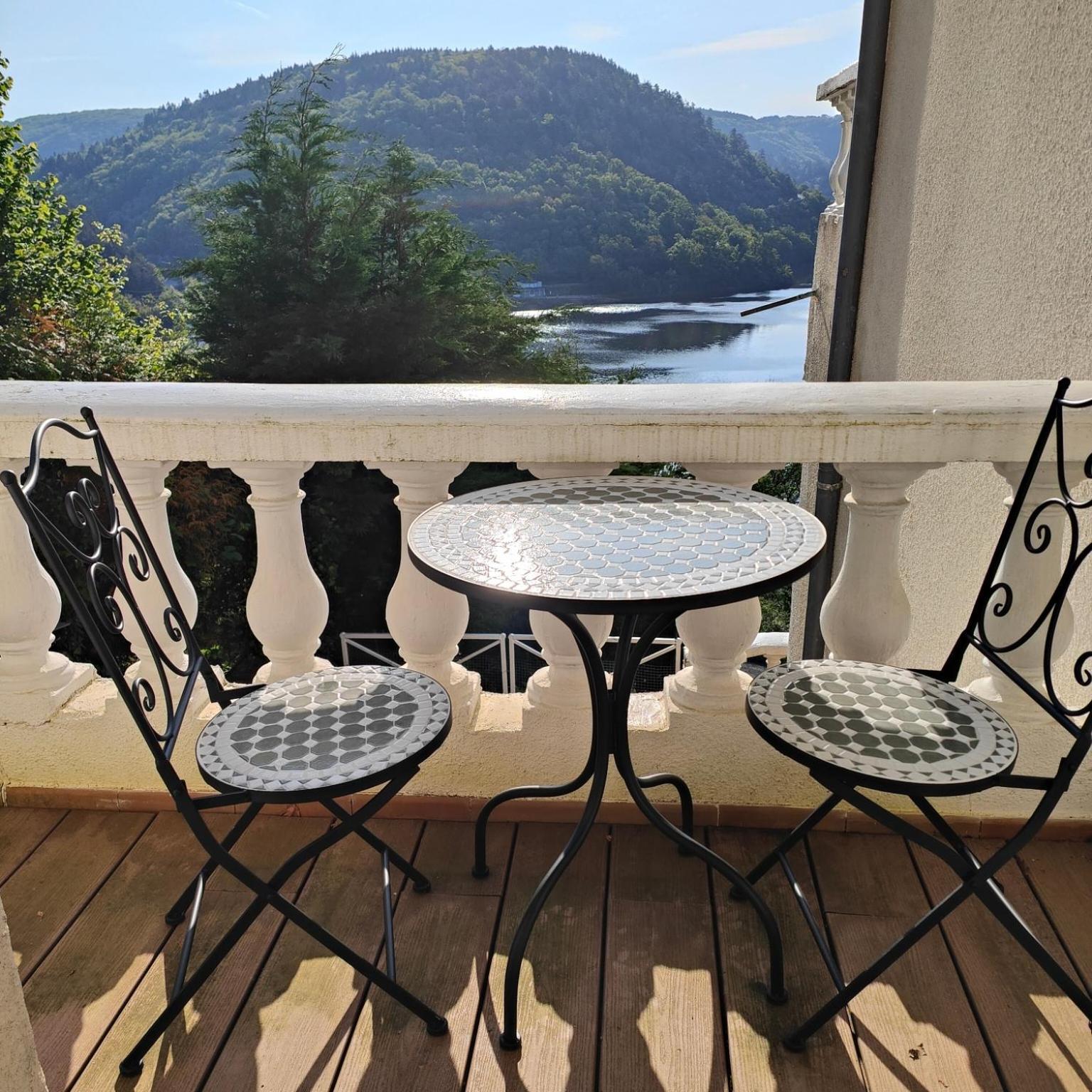 Ma Villa Au Bord De L'Eau Miremont  Esterno foto